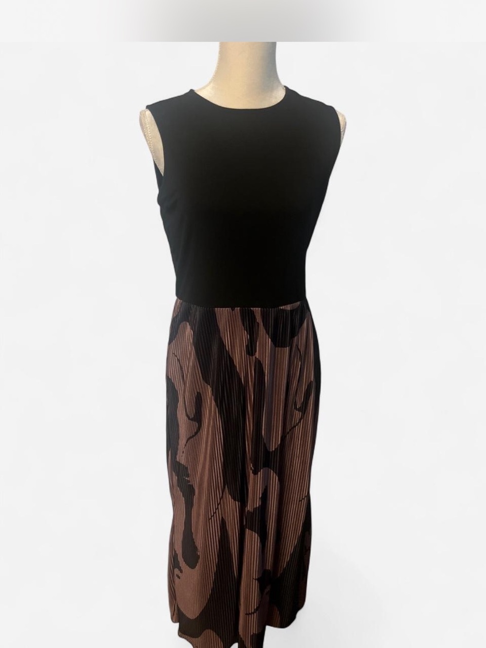 Sleeveless Black Top with Brown Patterned Pleated Midi Skirt